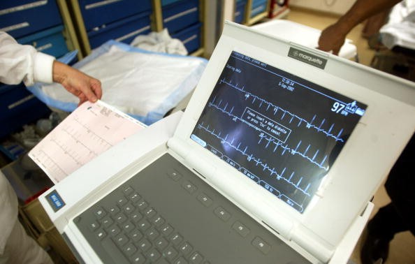heart monitor machine heart monitor machine